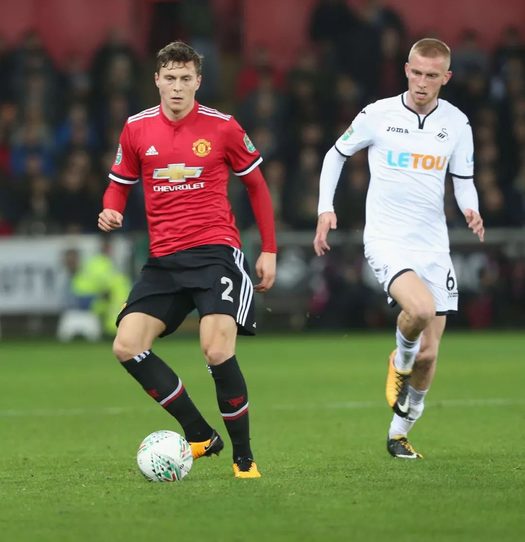 他用实际行 他用实际行